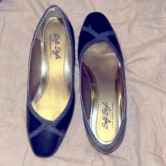 Navy Blue Hush Puppies Soft Style Heels - Picture 1 of 8